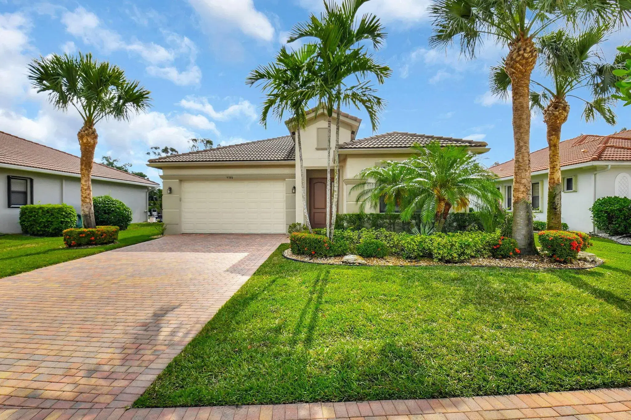 Picture of 9380 Isles Cay Drive, Delray Beach, FL 33446