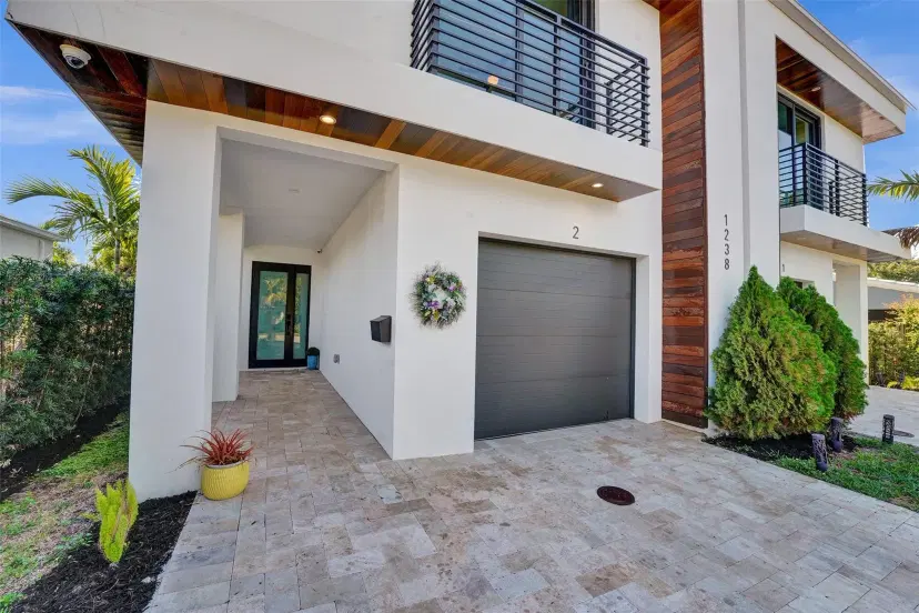 Picture of 1238 NE 17Th Ave 2, Fort Lauderdale FL 33304