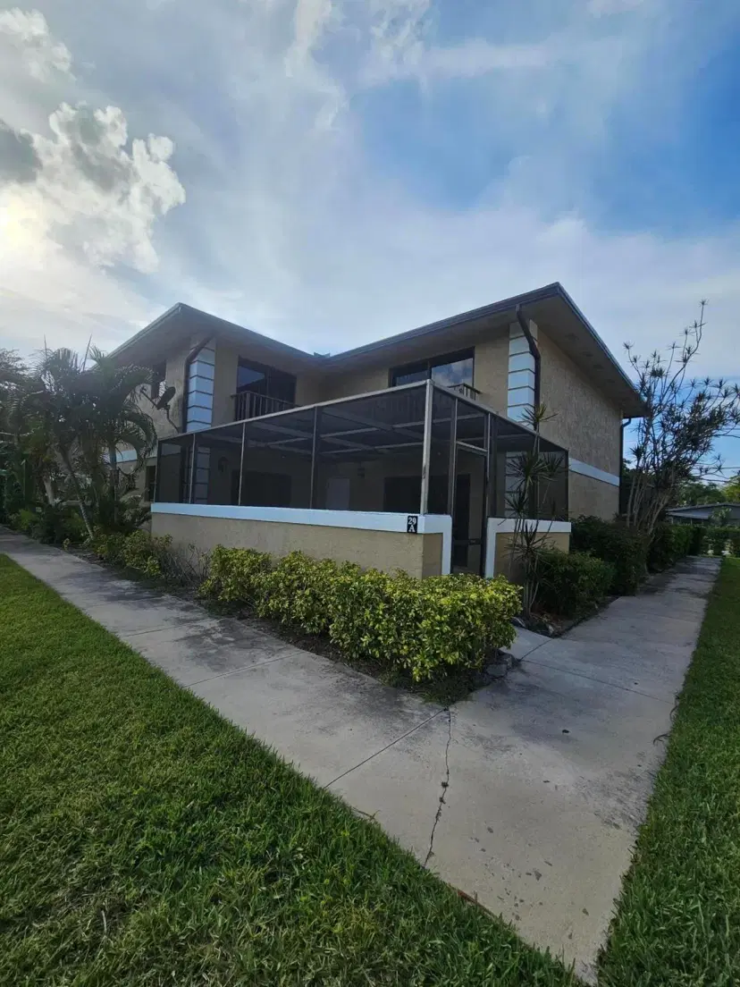 Picture of 1458 N Lawnwood Circle 29 A, Fort Pierce FL 34950
