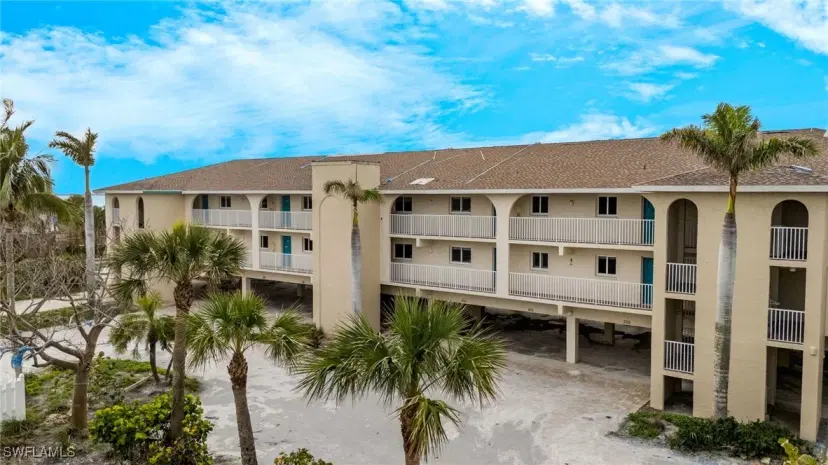 Picture of 527 E Gulf Dr 203, Sanibel FL 33957