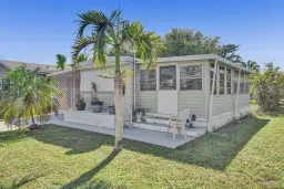 Picture of 1681 SW 83Rd Ter, Davie, FL 33324