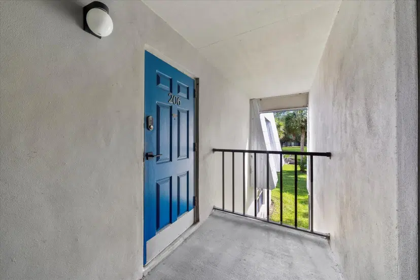 Picture of 2516 S 19Th Street 206, Fort Pierce FL 34982
