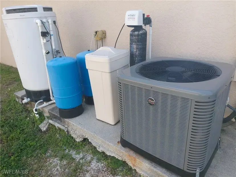 Picture of 624 NW 26Th Ter, Cape Coral FL 33993