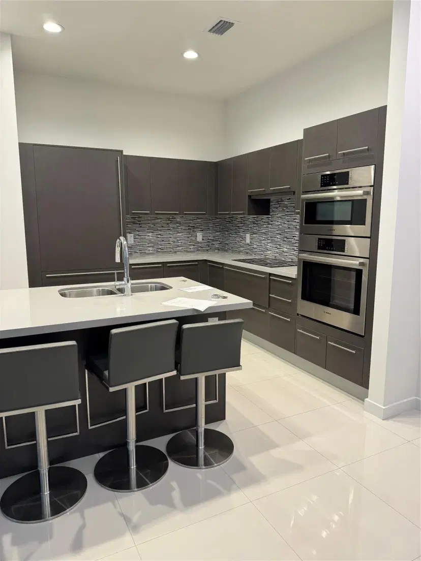 Picture of 7875 NW 107Th Ave 808, Doral FL 33178