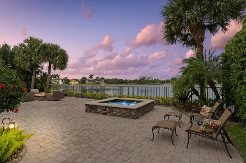 Picture of 725 Edgebrook Lane, West Palm Beach FL 33411