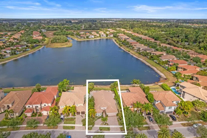 Picture of 725 Edgebrook Lane, West Palm Beach FL 33411