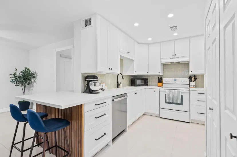 Picture of 8059 SW 17Th Pl 5-4, Davie FL 33324
