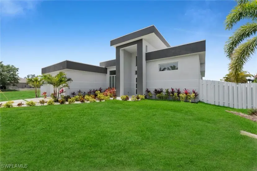 Picture of 1218 NW 20Th Ave, Cape Coral FL 33993