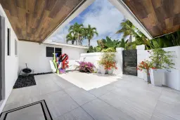 Picture of 520 NE 17Th Street, Boca Raton, FL 33432