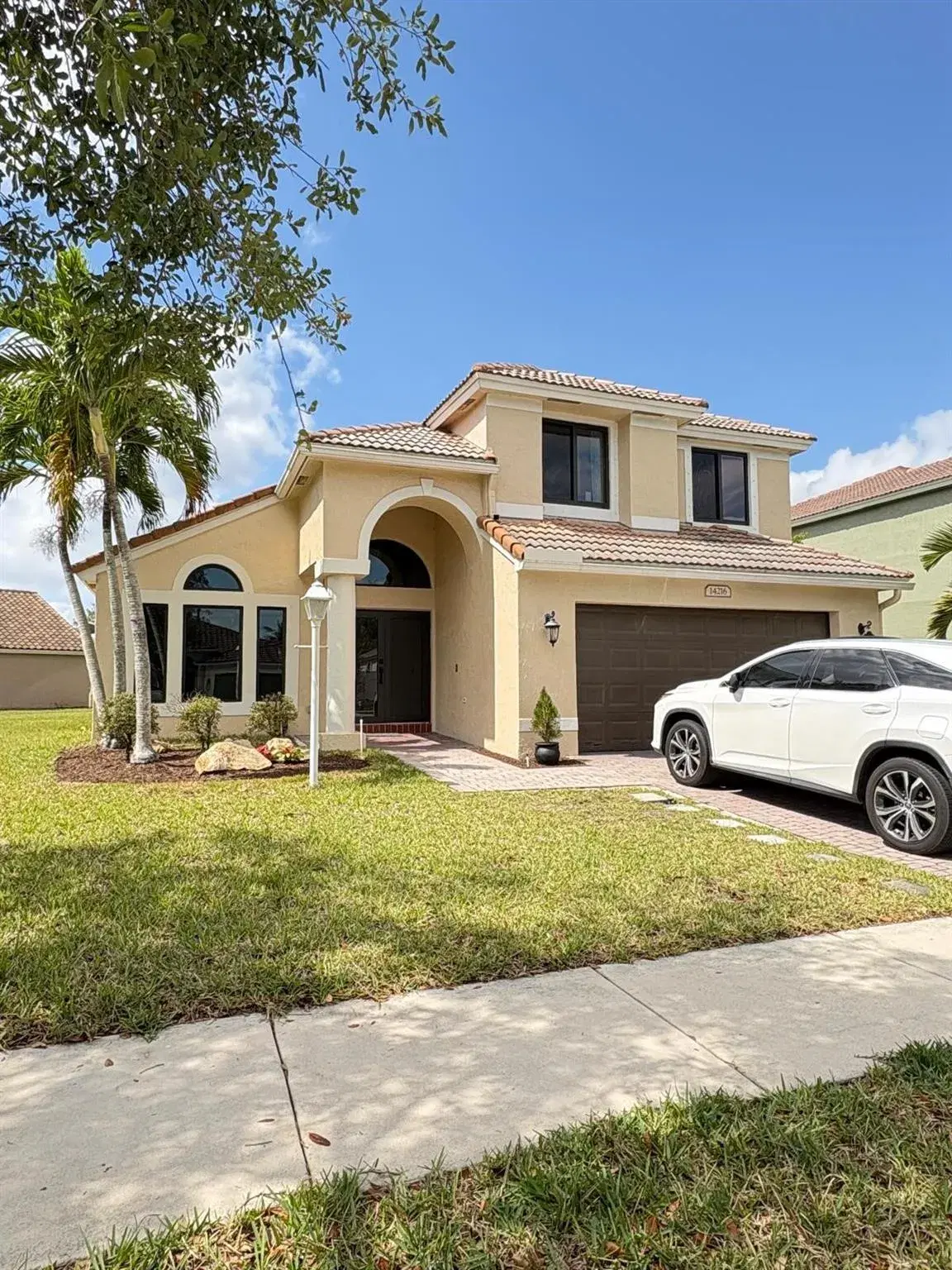 Picture of 14216 NW 21St St, Pembroke Pines, FL 33028