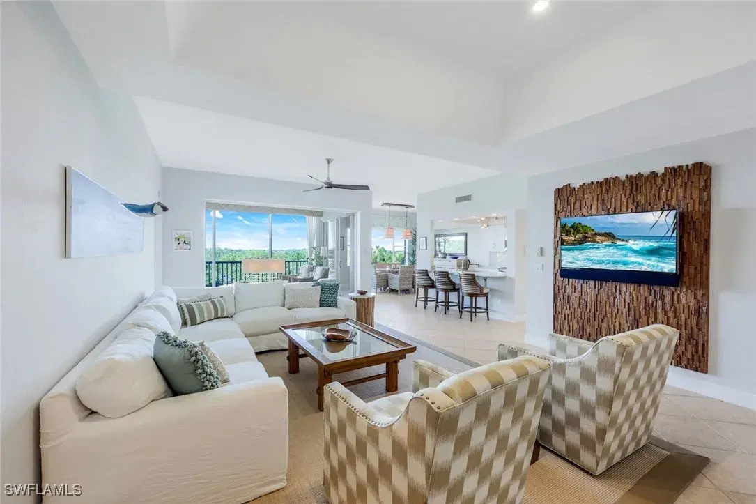 Picture of 3330 Crossings Ct 604, Bonita Springs, FL 34134