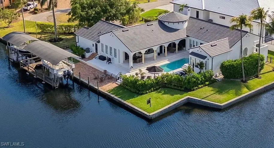 Picture of 1051 Sumica Dr, Fort Myers, FL 33919