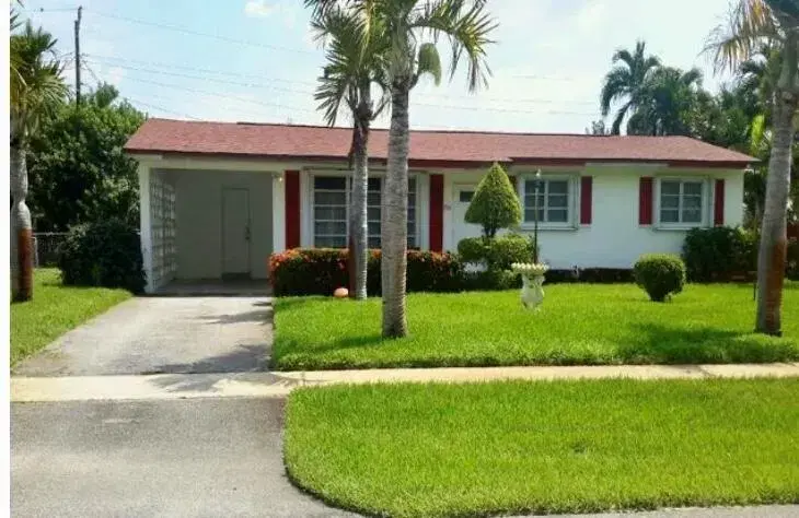 Picture of 3541 NW 6Th Place, Lauderhill FL 33311
