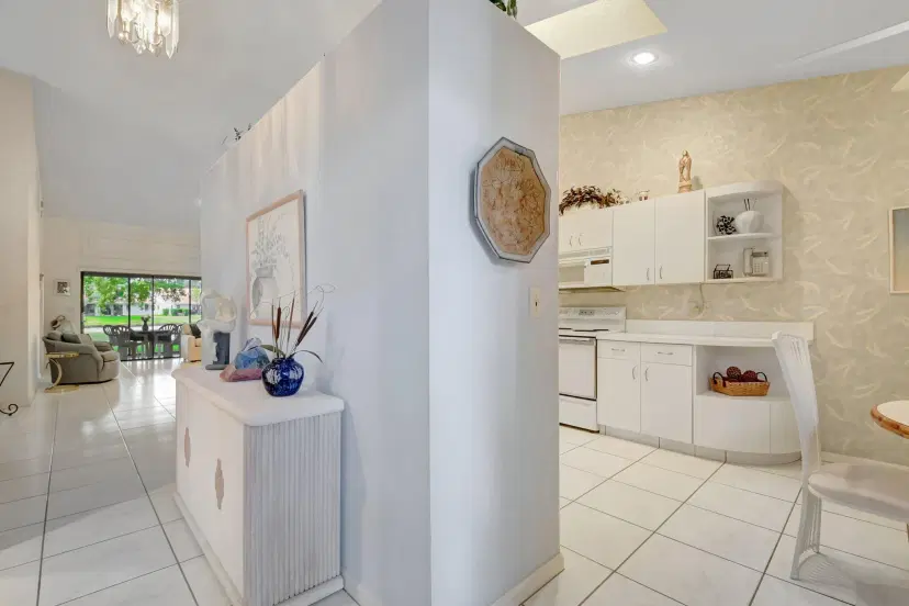 Picture of 9652 Pavarotti Terrace 101, Boynton Beach FL 33437