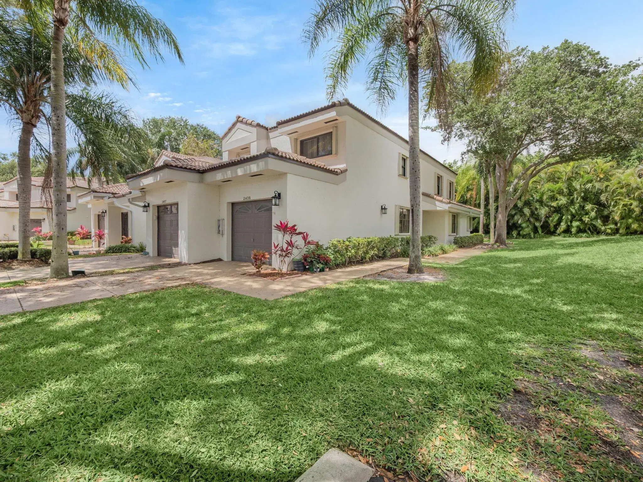 Picture of 2408 Aspen Way 2408, Boynton Beach, FL 33436