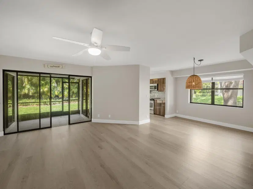 Picture of 2408 Aspen Way 2408, Boynton Beach FL 33436