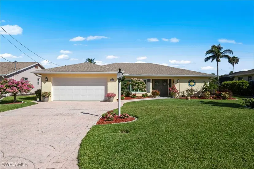 Picture of 6436 Cocos Dr, Fort Myers FL 33908
