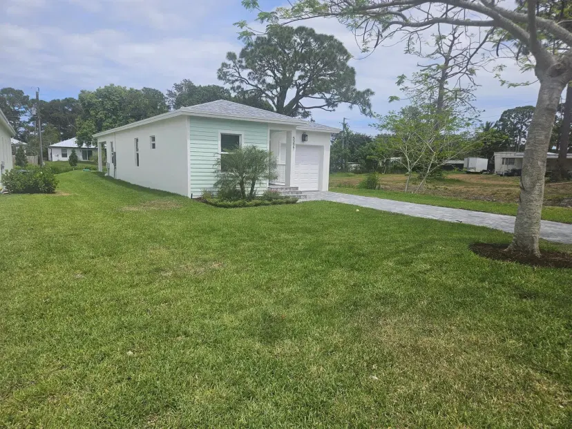 Picture of 5227 SE Isabelita Avenue, Stuart FL 34997