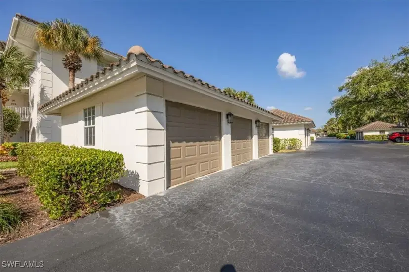 Picture of 782 Eagle Creek Dr 203, Naples, FL 34113