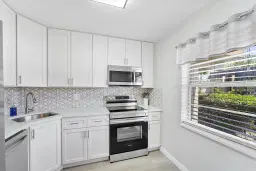 Picture of 7705 NW 5Th Ct 101, Margate, FL 33063