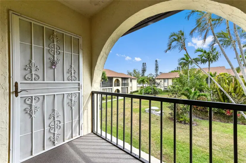 Picture of 3560 Pine Needle Dr B-2, Greenacres FL 33463