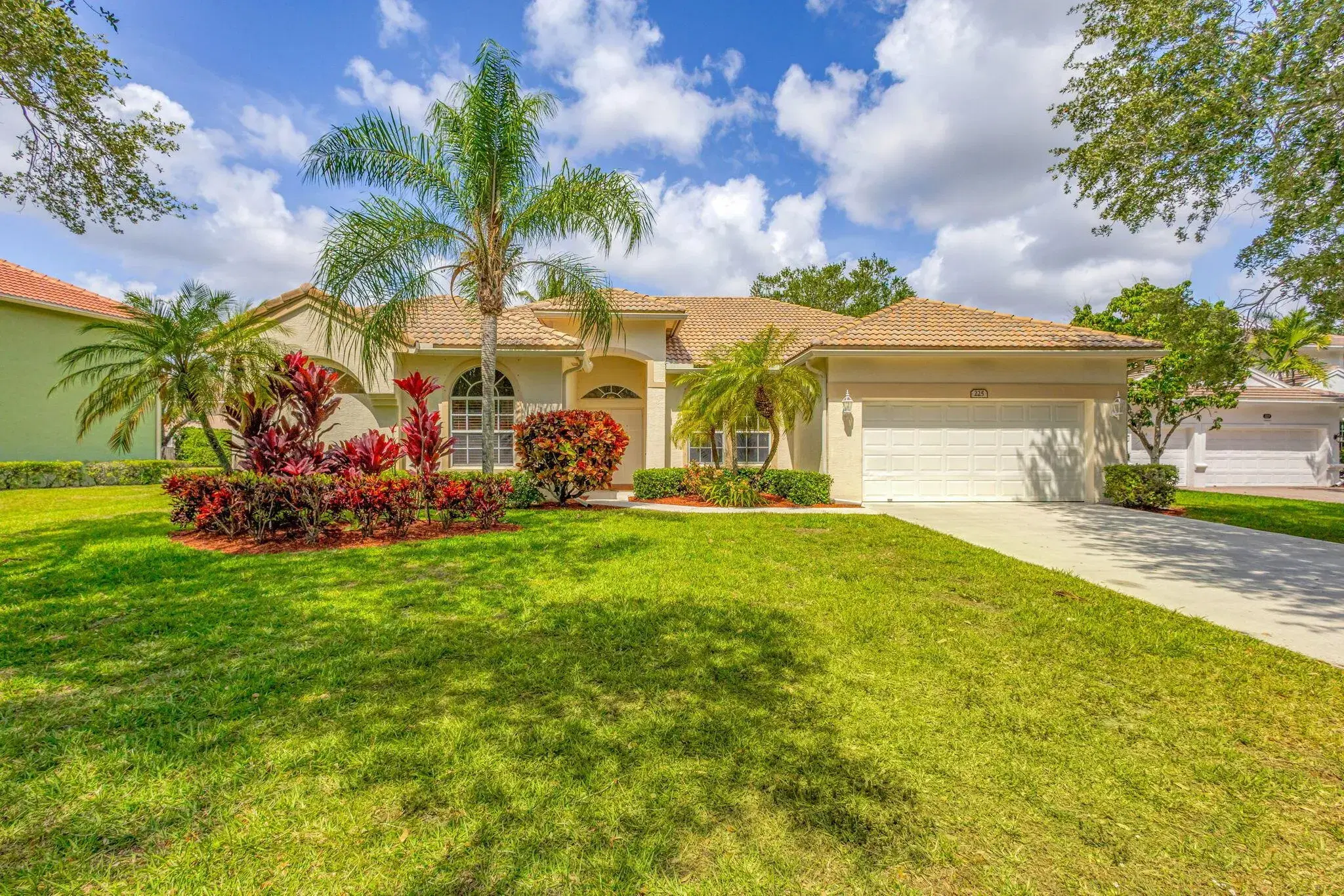 Picture of 225 Blackbird Lane, Jupiter, FL 33458