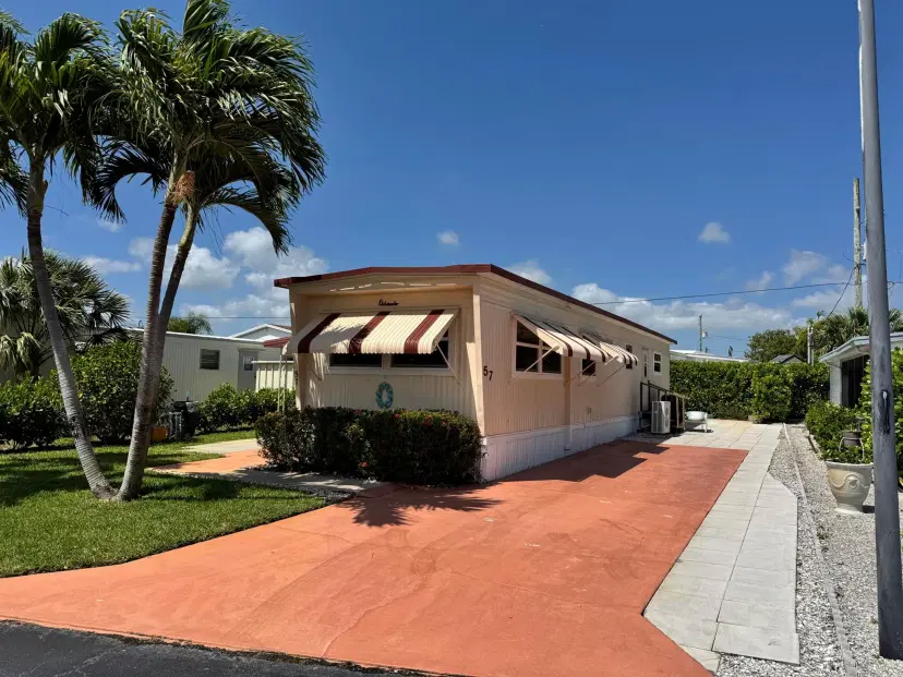 Picture of 11055 SE Federal Highway 57, Hobe Sound FL 33455