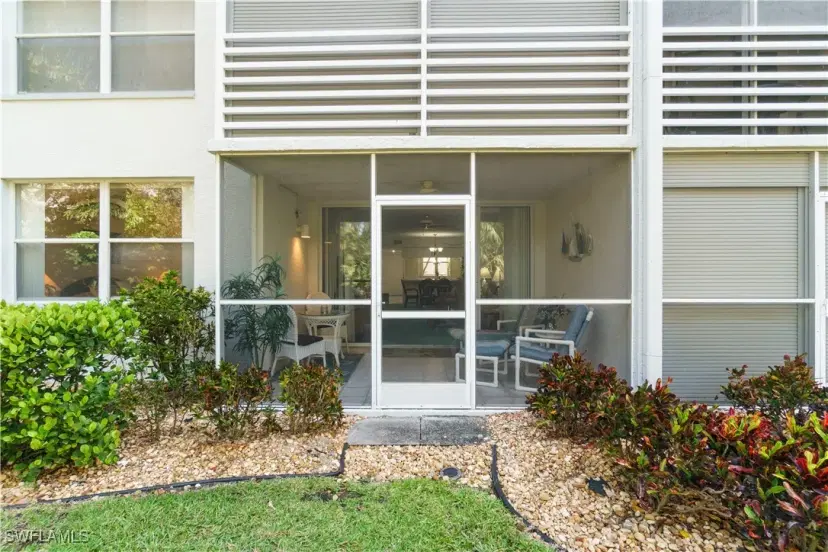 Picture of 290 Naples Cove Dr 2103, Naples FL 34110