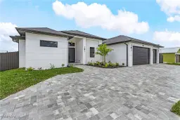 Picture of 806 Santa Barbara Blvd, Cape Coral, FL 33991