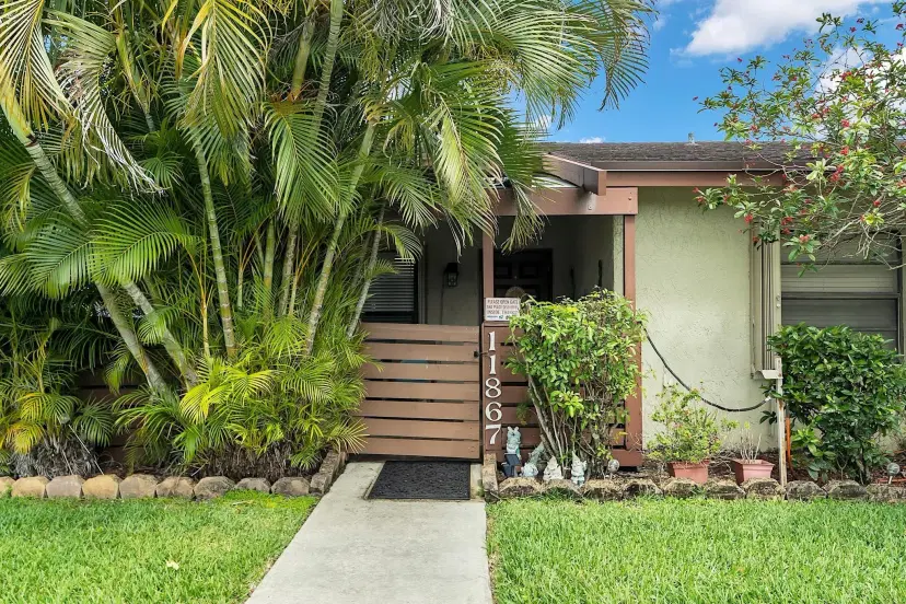 Picture of 11867 SW 12 Pl, Davie FL 33325