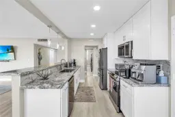 Picture of 4330 Hillcrest Dr 810, Hollywood, FL 33021