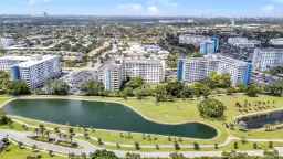 Picture of 4330 Hillcrest Dr 810, Hollywood, FL 33021