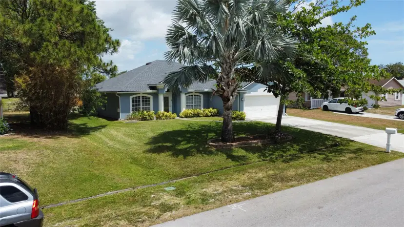 Picture of 135 SW Eyerly Ave, Port St Lucie FL 34983