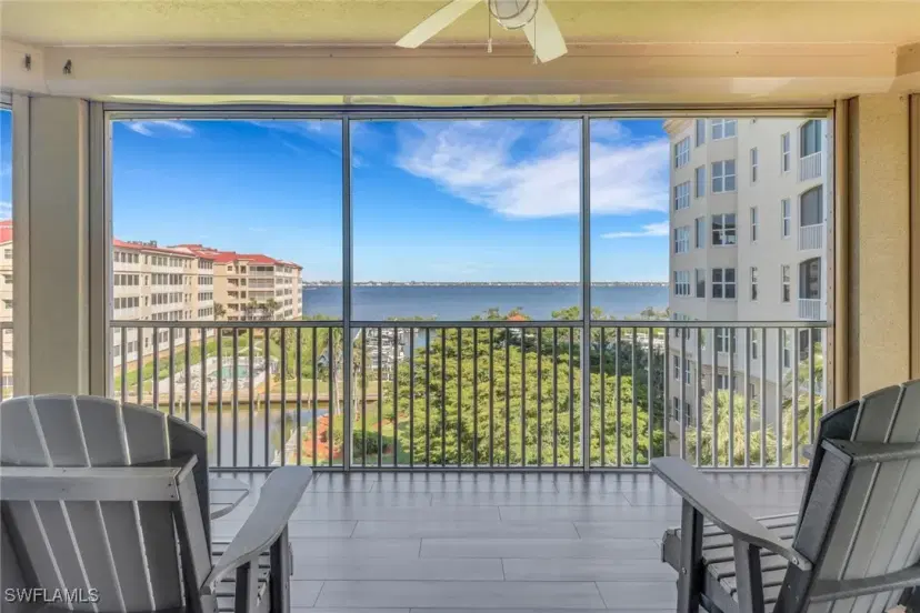 Picture of 15140 Harbour Isle Dr 502, Fort Myers FL 33908