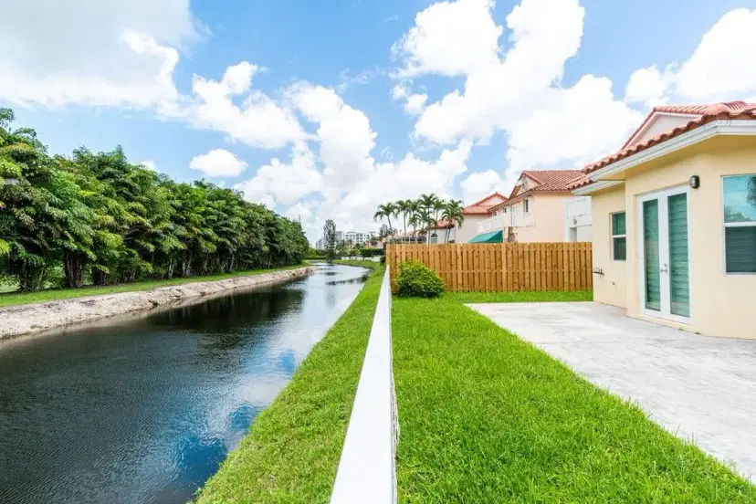 Picture of 5312 NW 106Th Ct, Doral FL 33178