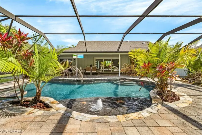Picture of 2479 Pinewoods Cir 1, Naples FL 34105