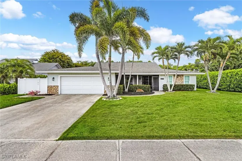 Picture of 2479 Pinewoods Cir 1, Naples FL 34105