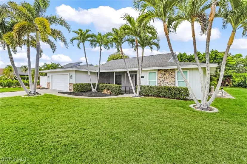 Picture of 2479 Pinewoods Cir 1, Naples FL 34105