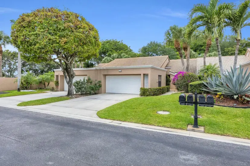 Picture of 11206 Applegate Circle, Boynton Beach FL 33437