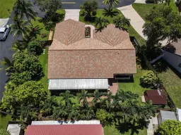 Picture of 15580 Winkfield Cir, Davie, FL 33331