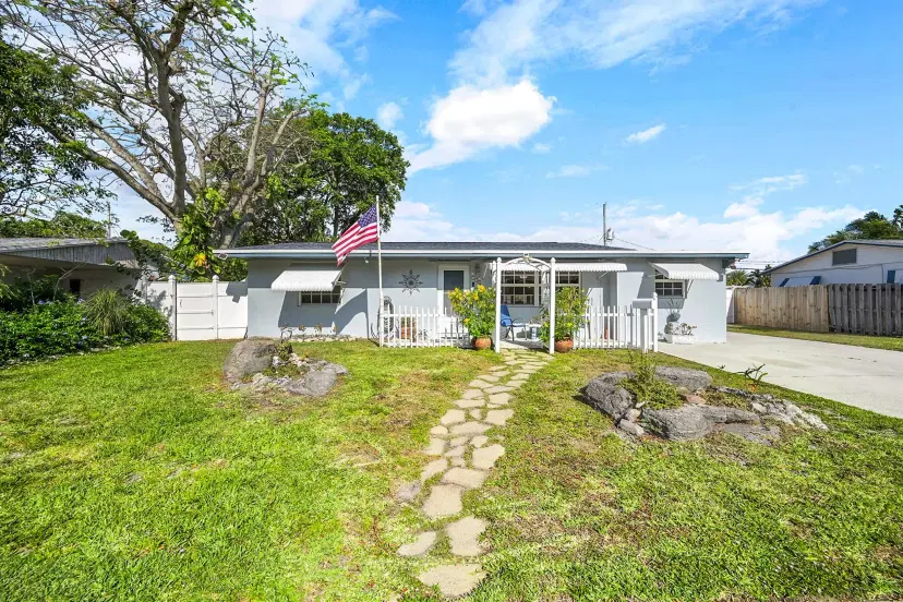 Picture of 708 Cinnamon Road, North Palm Beach FL 33408