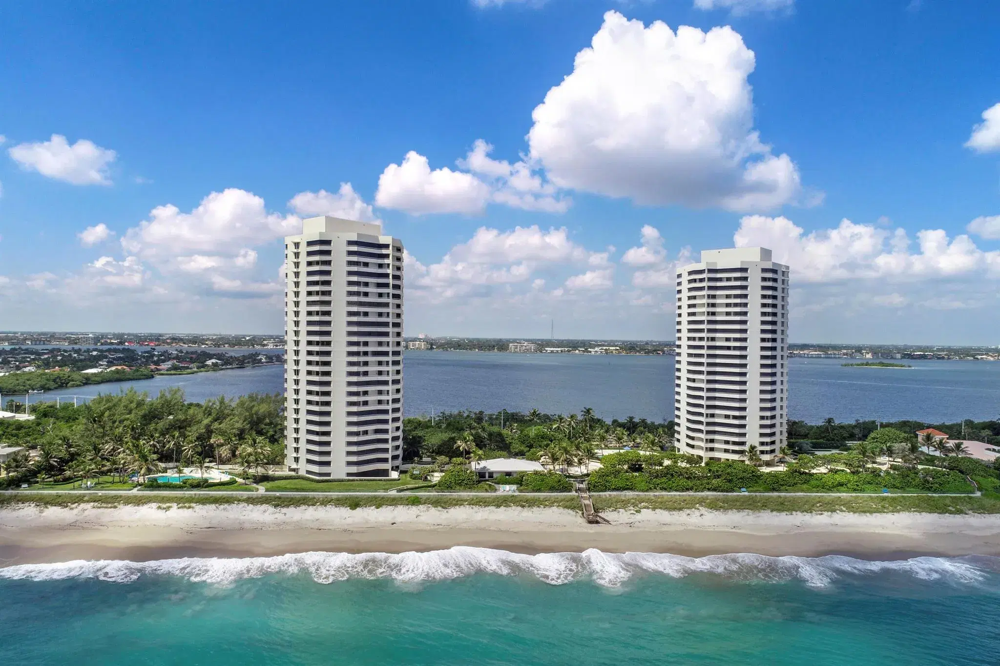 Picture of 5080 N Ocean Drive 20A, Singer Island, FL 33404