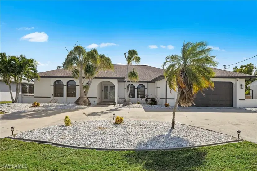 Picture of 828 SW 51St Ter, Cape Coral FL 33914