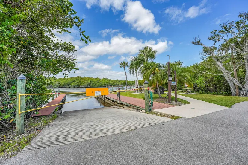 Picture of 361 SW South River Drive 103, Stuart FL 34997