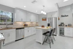 Picture of 2055 Deer Creek Woodlands Way 2055, Deerfield Beach, FL 33442