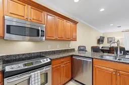 Picture of 328 W Pine Street 22, Lantana, FL 33462