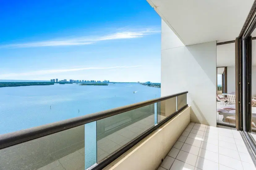 Picture of 100 Lakeshore Drive 1557, North Palm Beach FL 33408