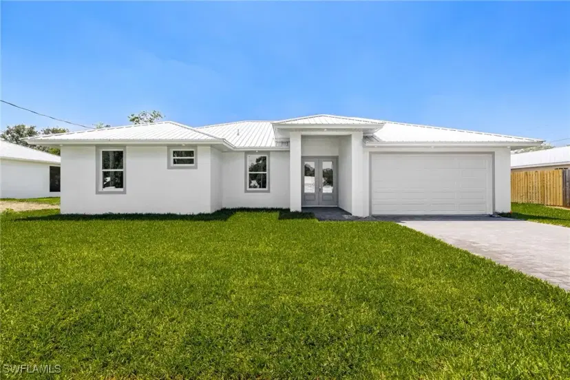 Picture of 385 4Th Ave, Labelle FL 33935