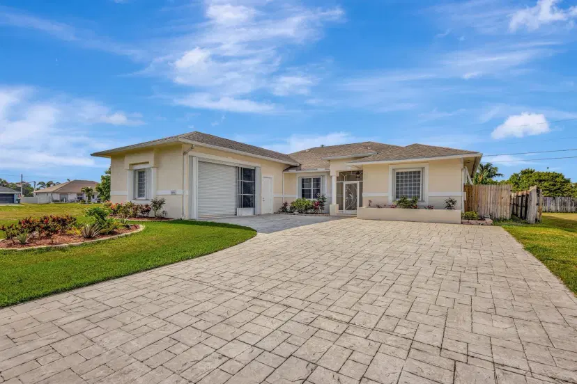Picture of 1006 SW Majorca Avenue, Port St Lucie FL 34953