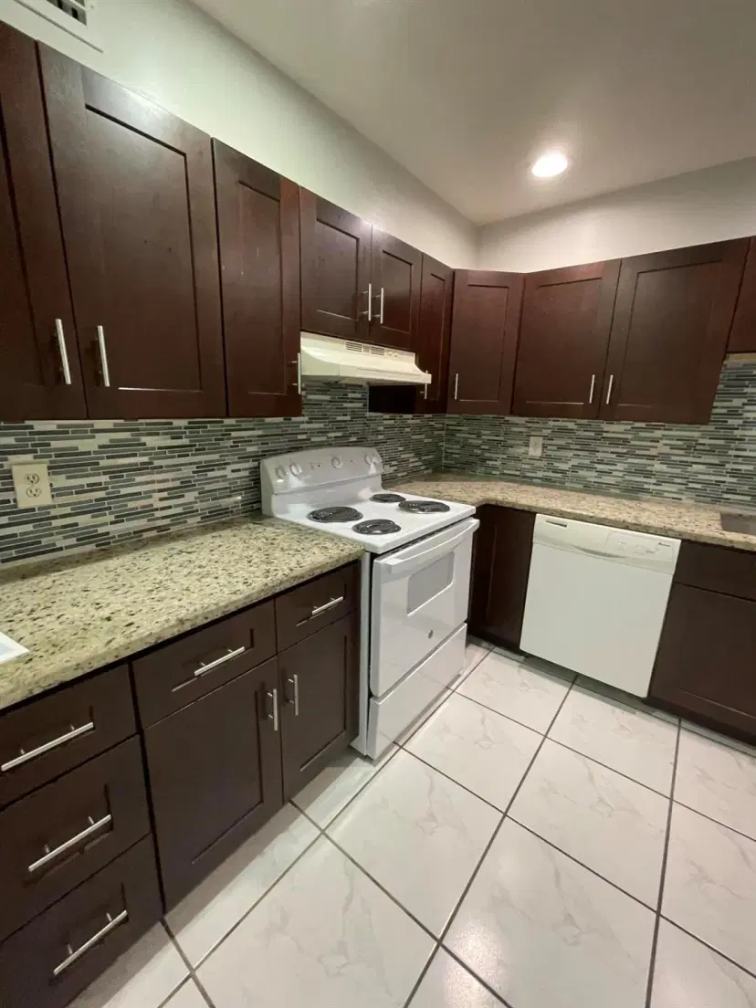 Picture of 642 NW 13Th Street 31, Boca Raton FL 33486